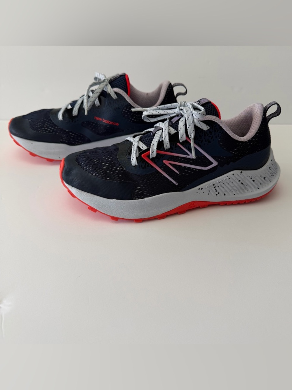 New Balance Running Shoes 5.5Y Youth Fits Women’s 7 Black Athletic Sneakers